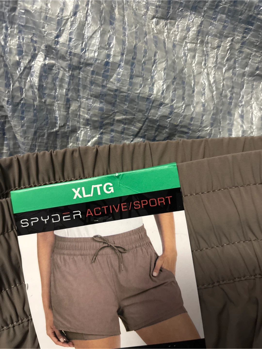 2 pairs Banana Republic & Spyder Shorts XL - photo 2