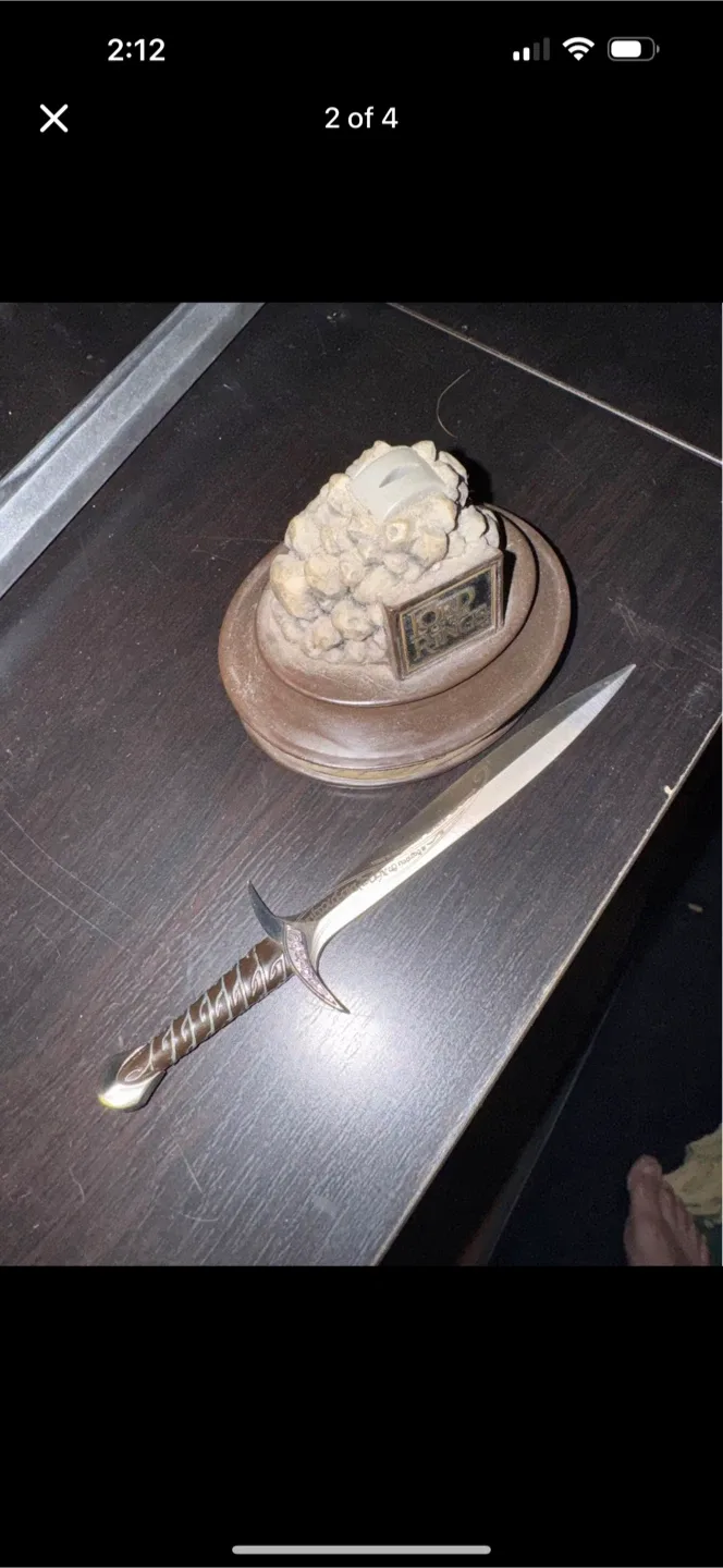 Lord of the Rings Sting Sword Letter Opener image indicator(2)