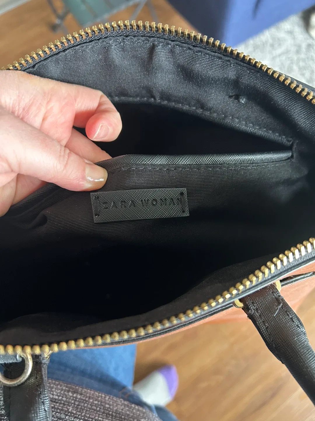 Zara Woman Brown Handbag image indicator(3)