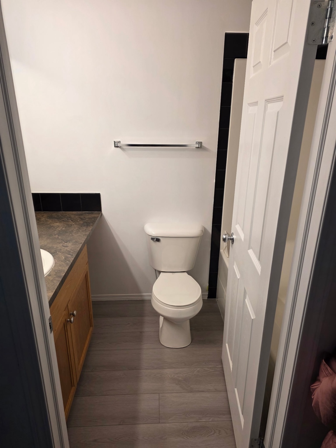 1 bedroom apartment for rent. 6 months contract - photo 5