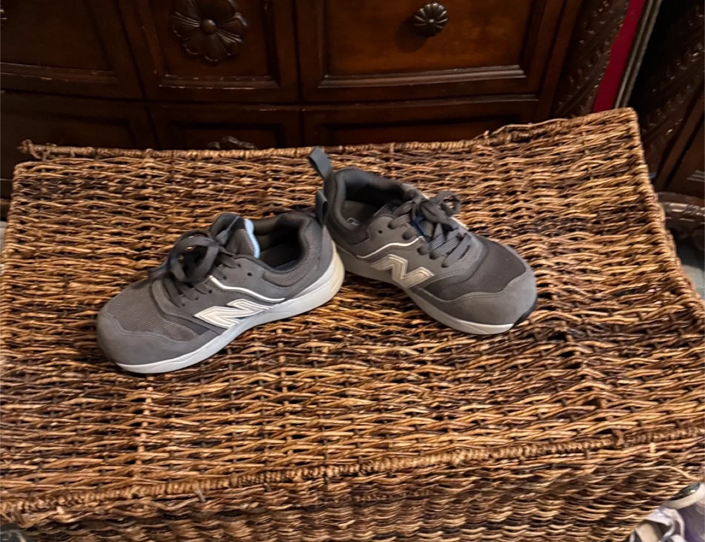 New Balance 997H Gray Sneakers image indicator(2)