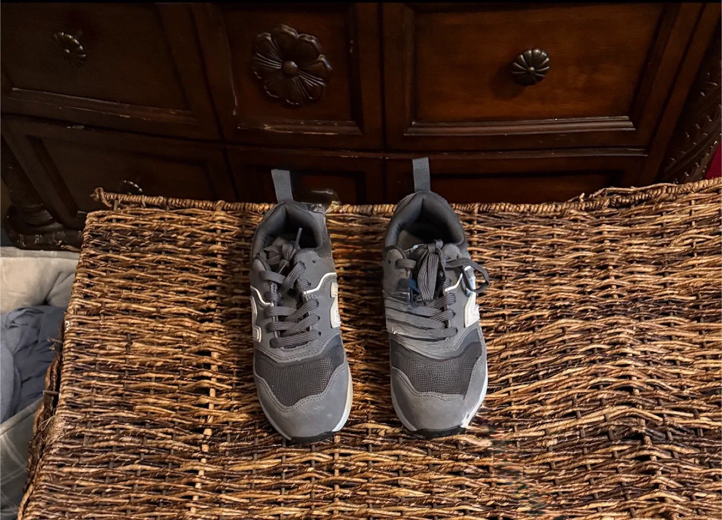 New Balance 997H Gray Sneakers image indicator(3)