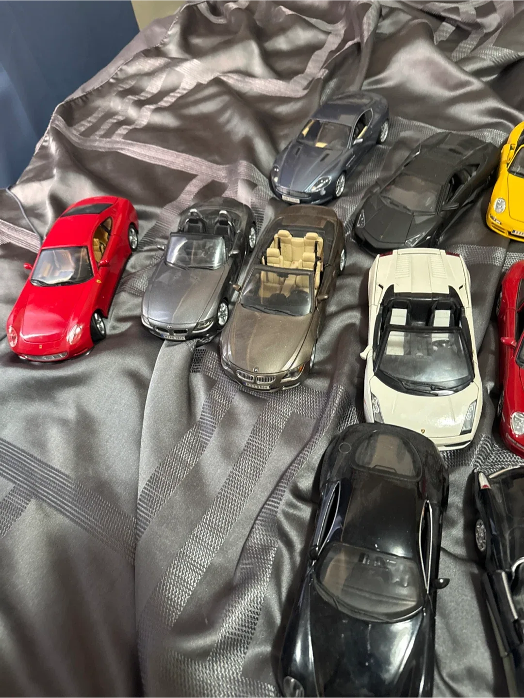 Bag of model cars ( open to offers ) image indicator(3)
