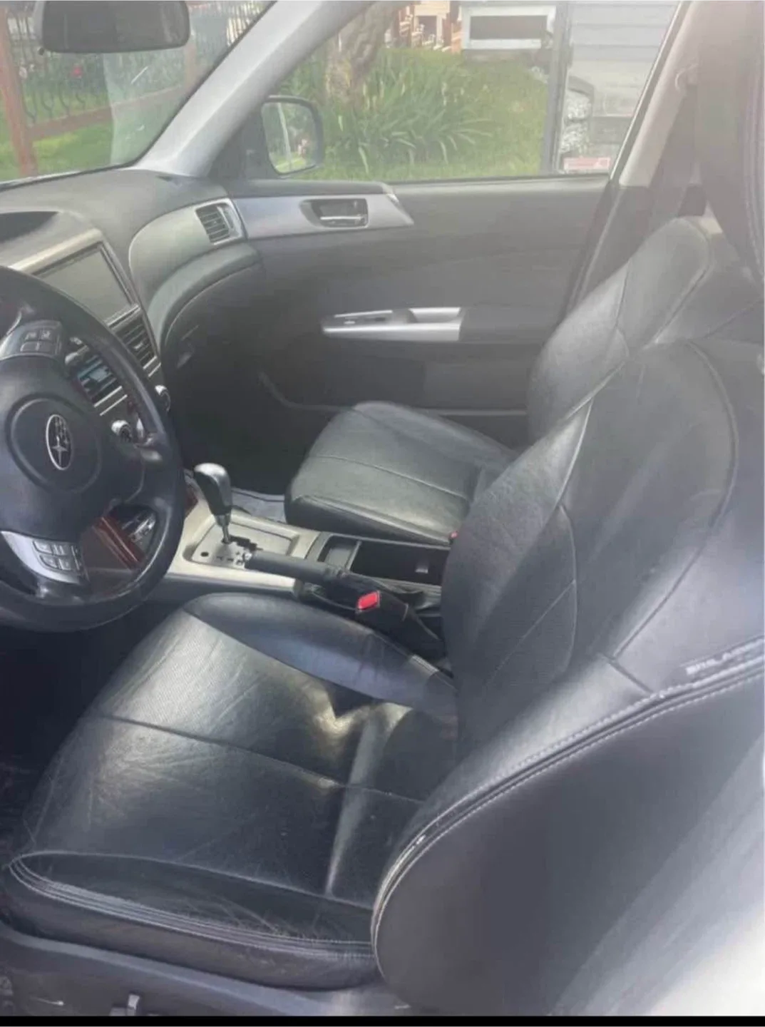 White Subaru Forester XT image indicator(8)