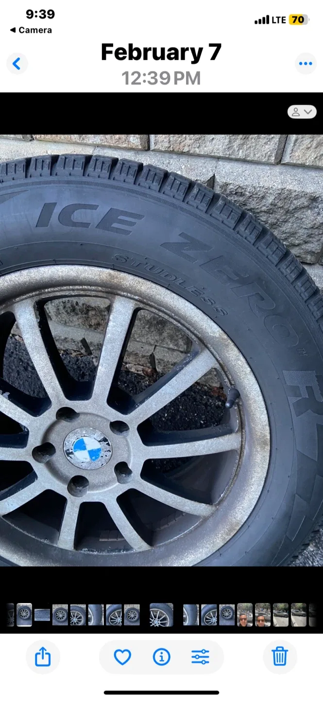 Pirelli Ice Zero Studless 255/55 R18 Tire with BMW Rim image indicator(5)