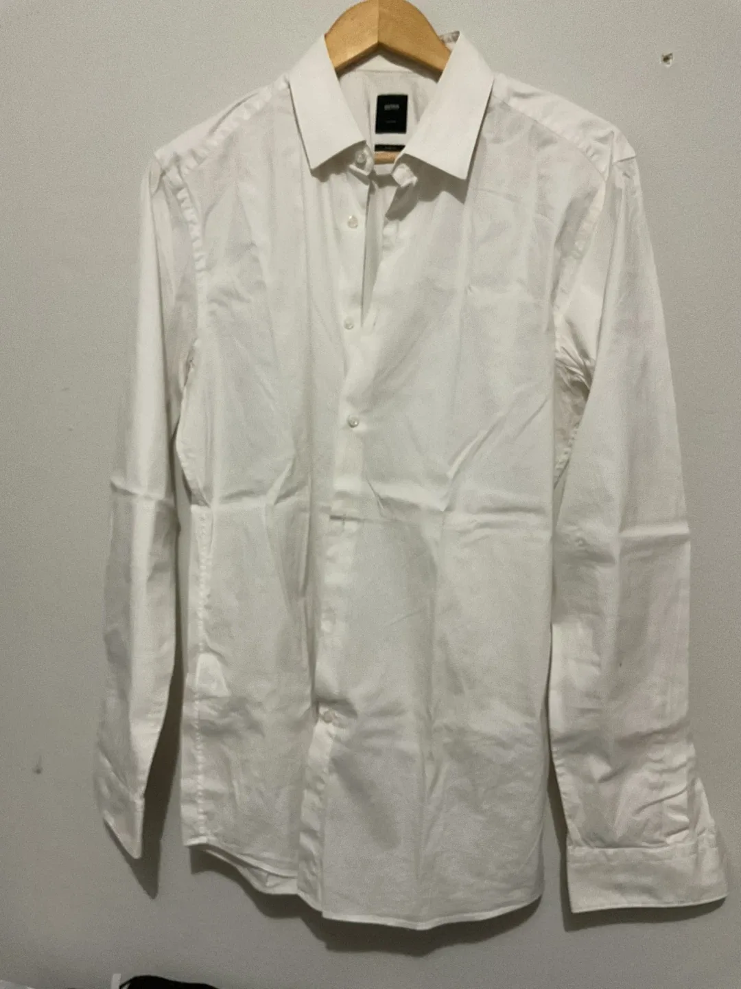 Men's Dress Shirts - Luxury Bespoke, Hugo Boss & More image indicator(3)