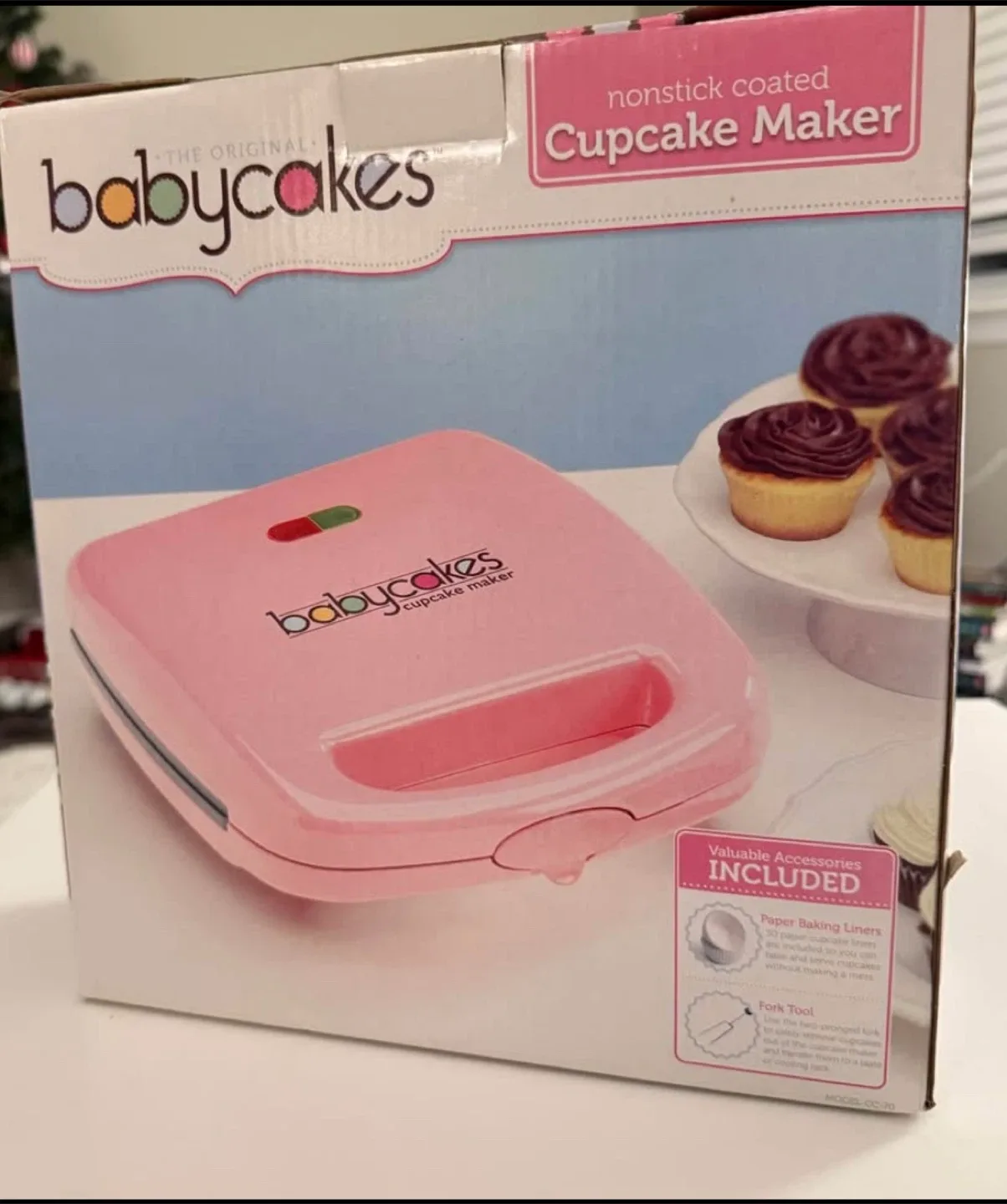 Babycakes Cupcake Maker - Nonstick Coated thumbnail