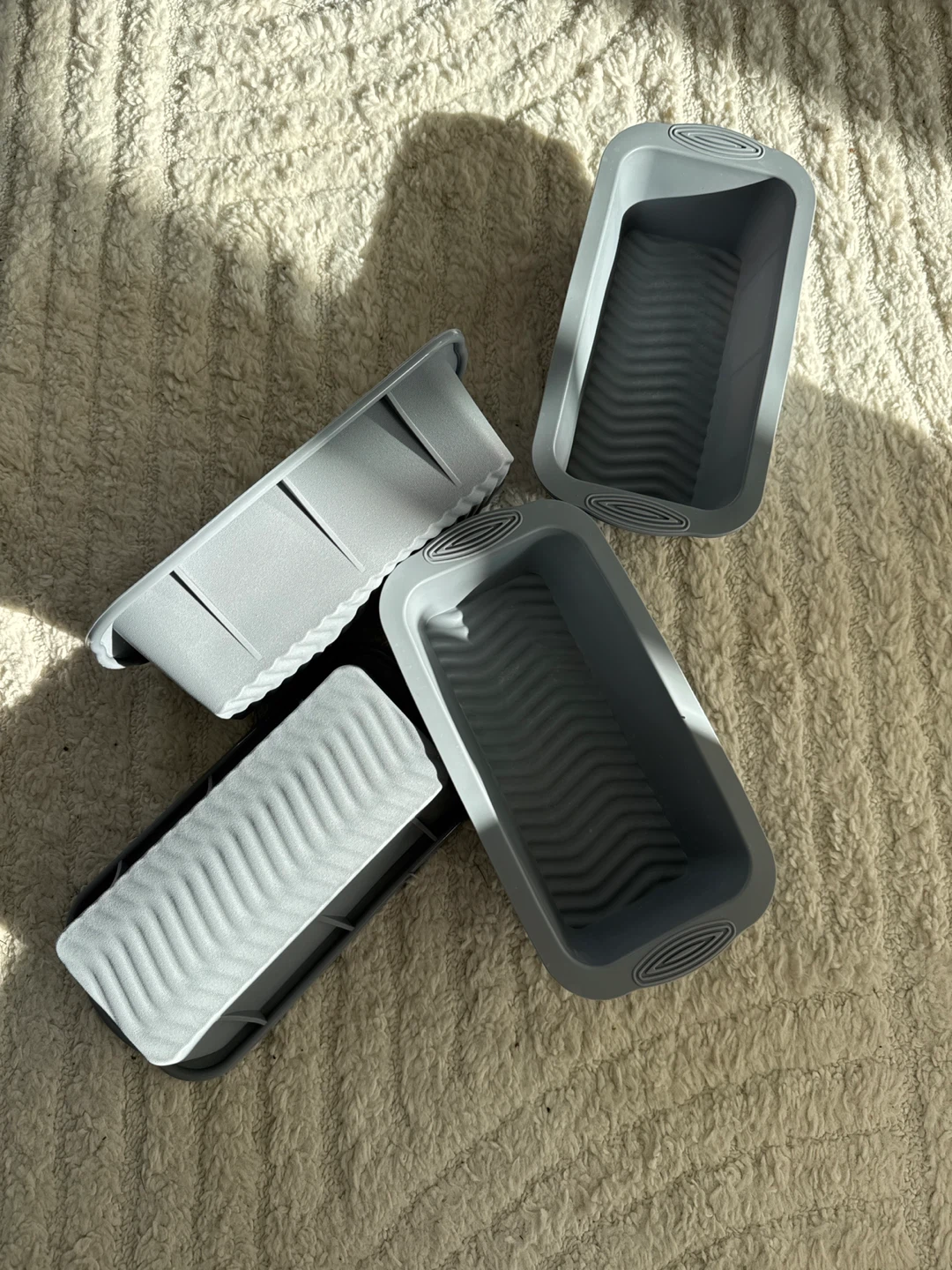 Grey Silicone Loaf Pans - photo 2