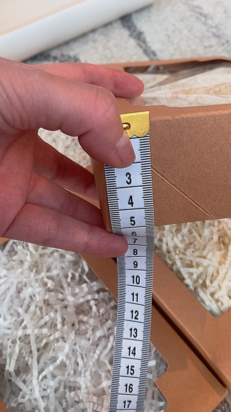 Empty Brown Box with Filler image indicator(8)