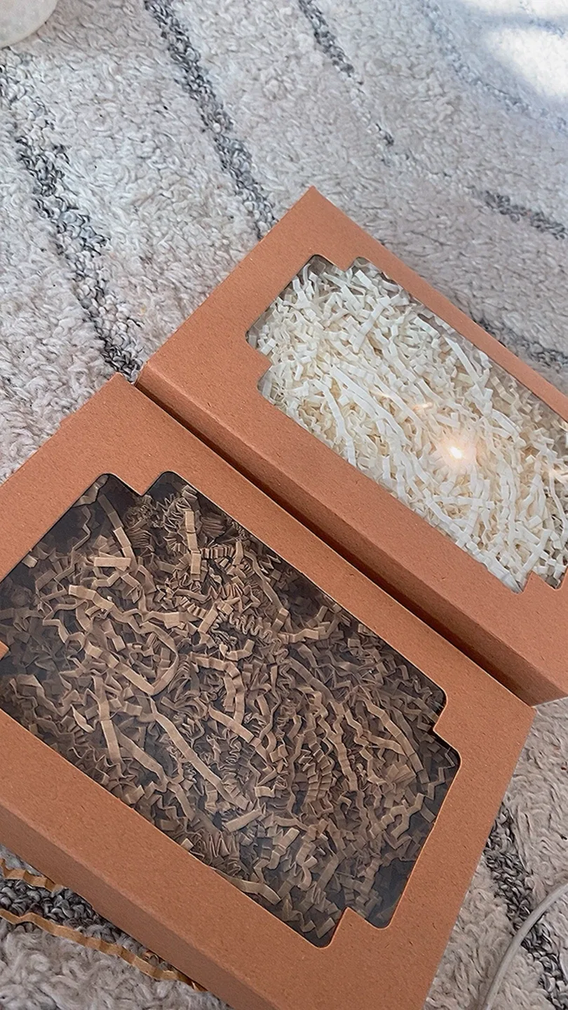 Empty Brown Box with Filler image indicator(9)