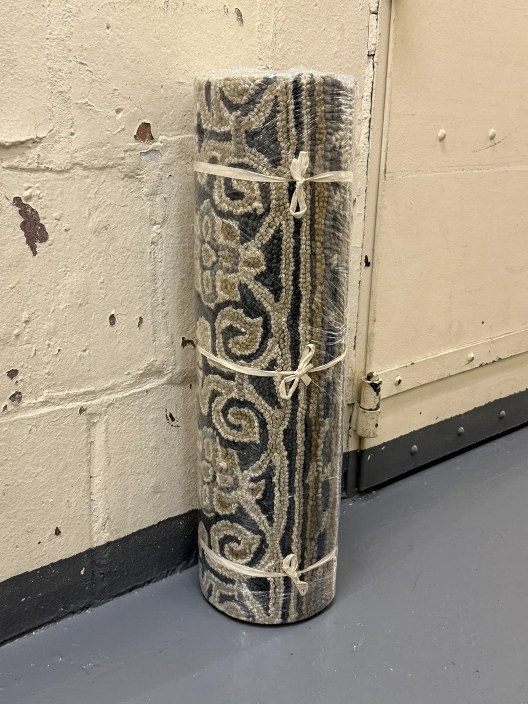 Belfast Floral Tufted Runner image indicator(2)