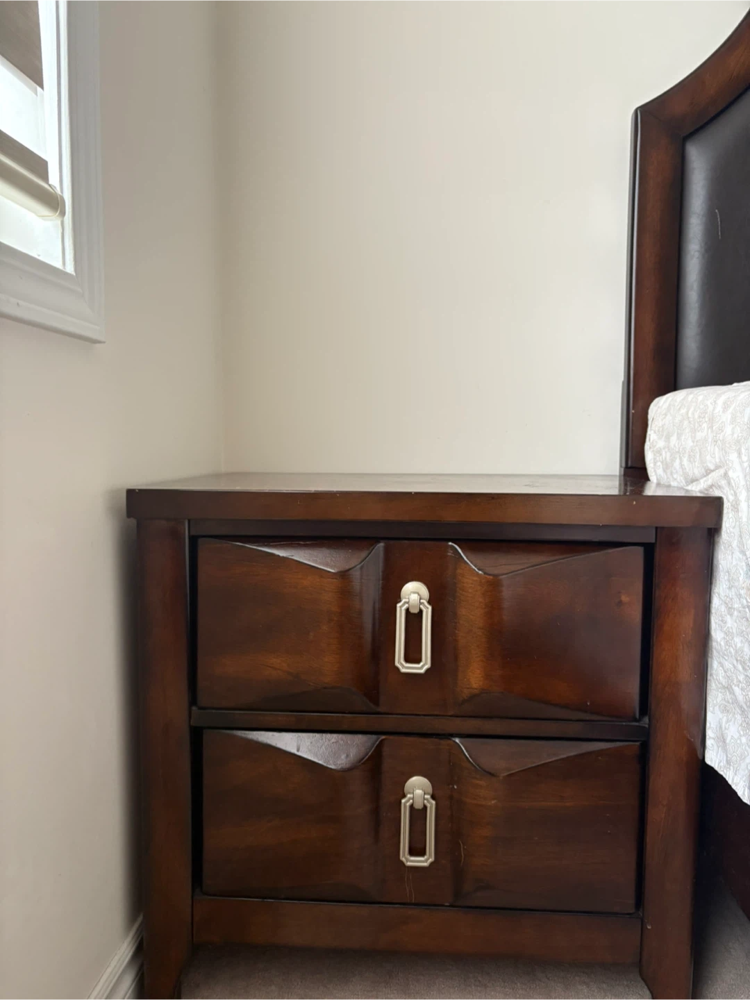 Bedroom Set - Headboard, Dresser, Nightstand, Mirror - photo 5