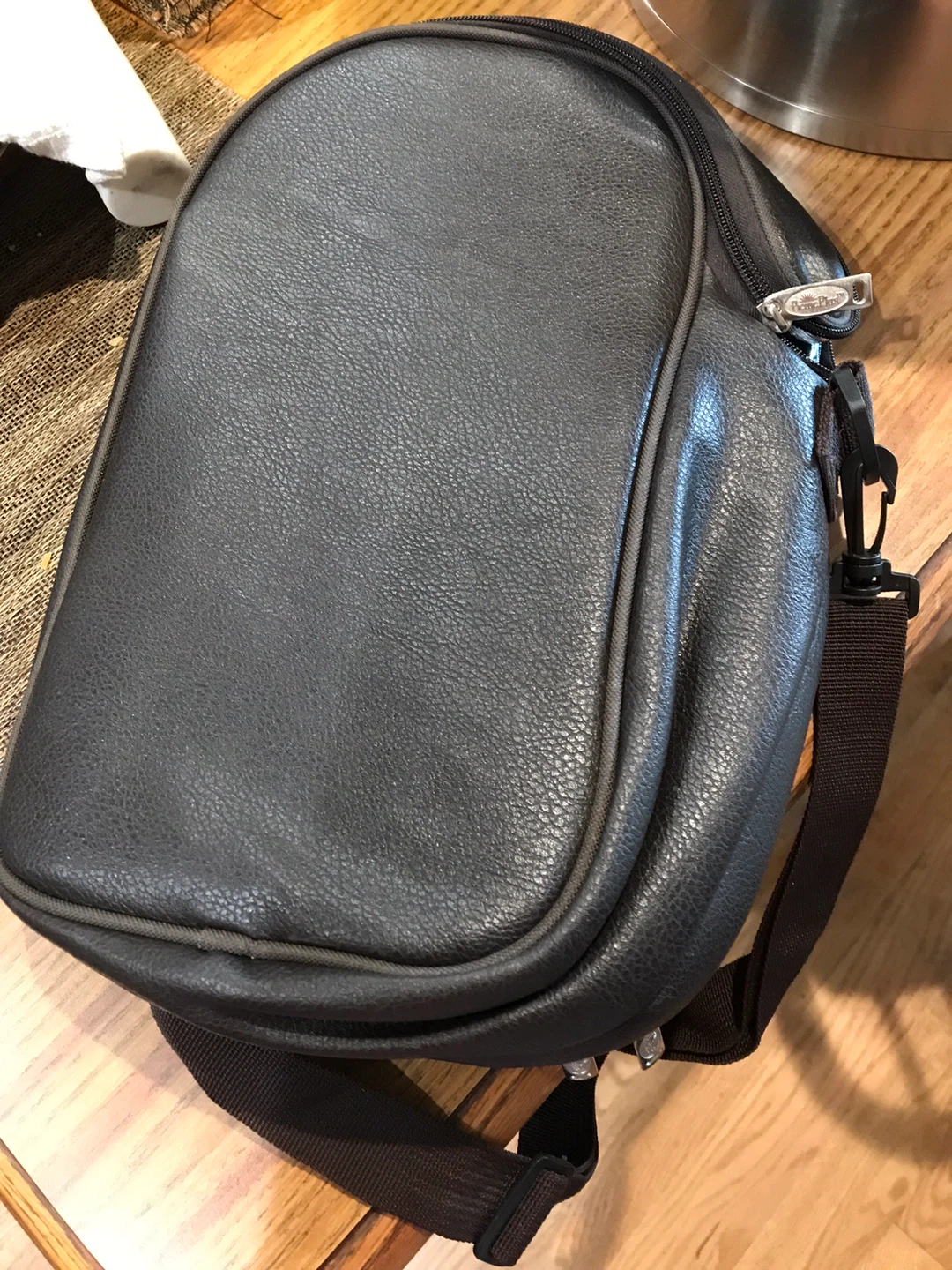 Picnic Plus Brown Shoulder Bag - photo 2