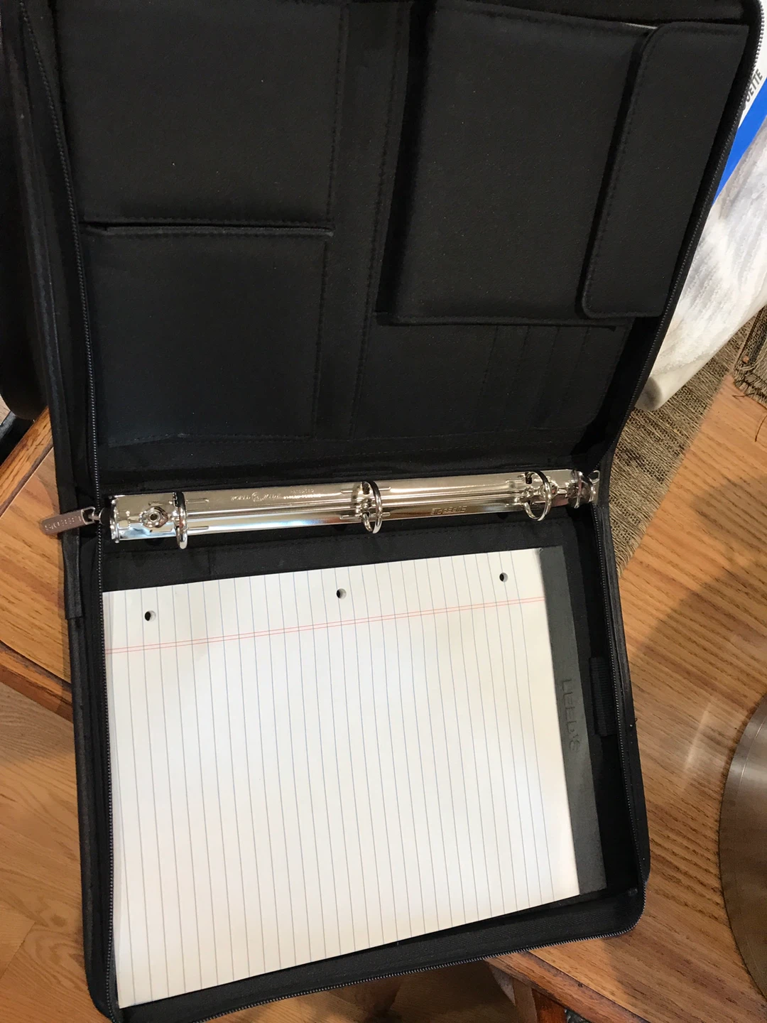 LexisNexis Martindale-Hubbell Black Zippered Binder - photo 3
