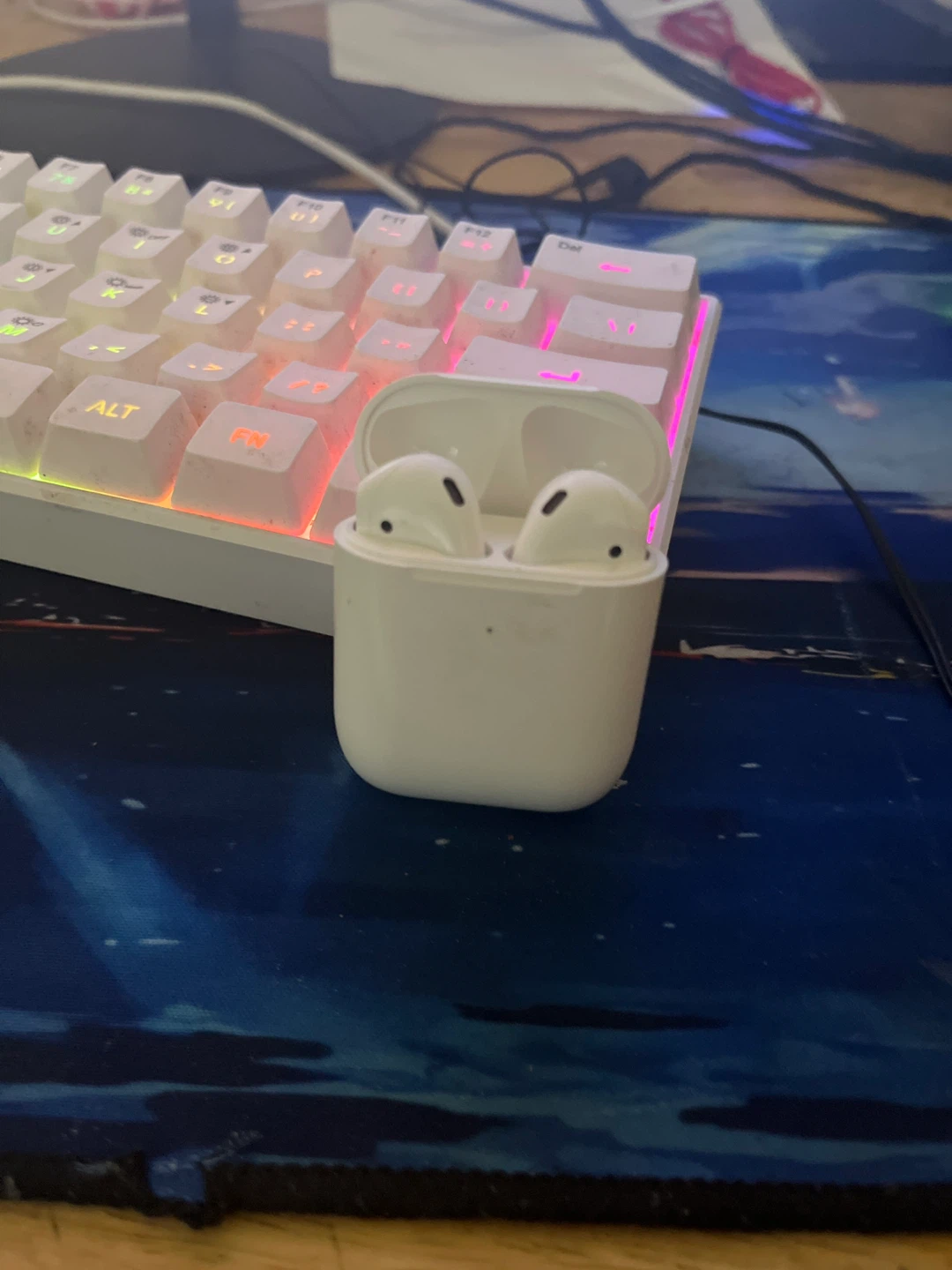 Apple AirPods 2nd Generation