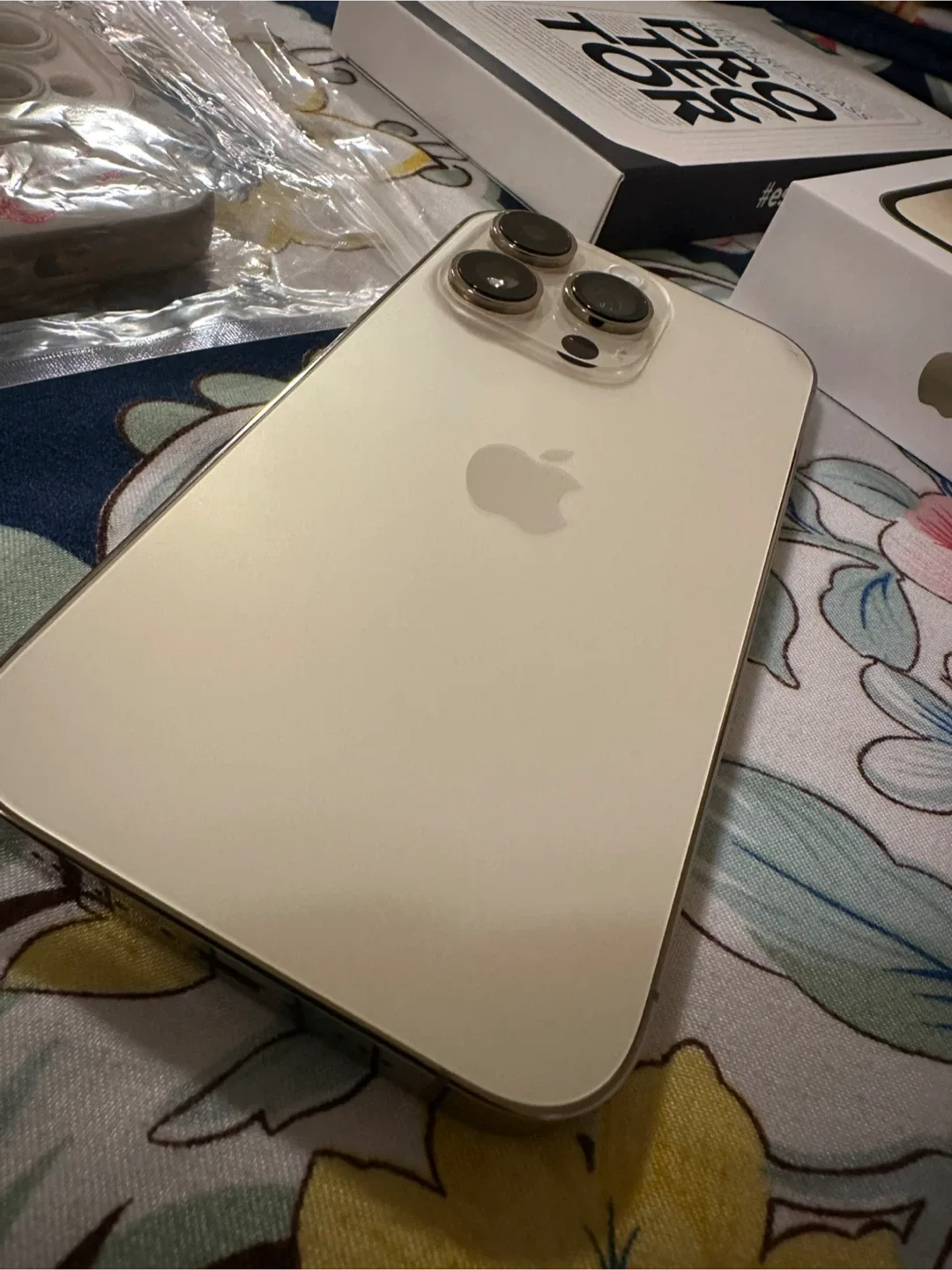 New Apple iPhone 14 Pro 128GB with Tons of brand new accessories image indicator(4)