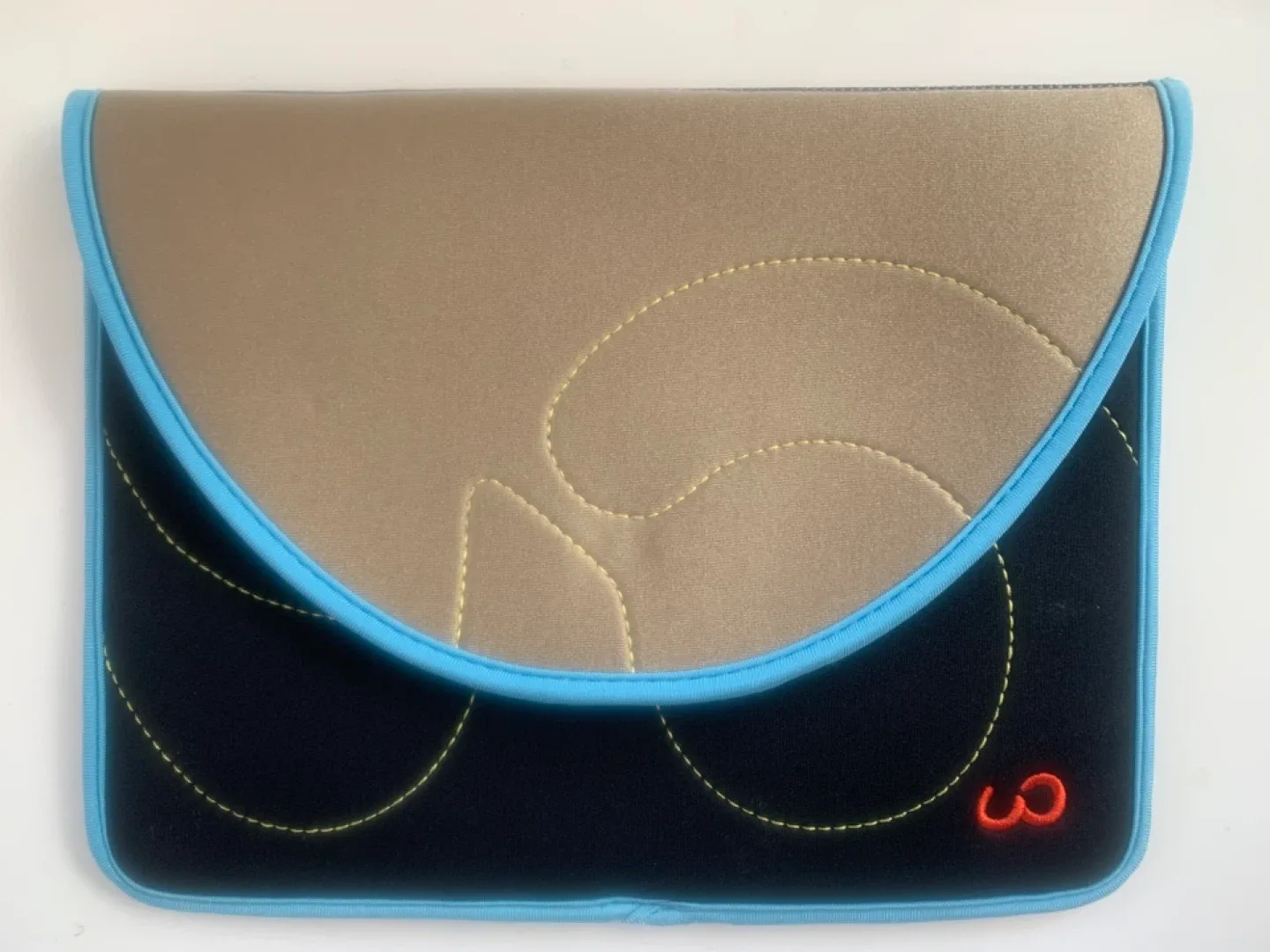 Loopworks Tablet Sleeve NEW 8”x10” image indicator(2)