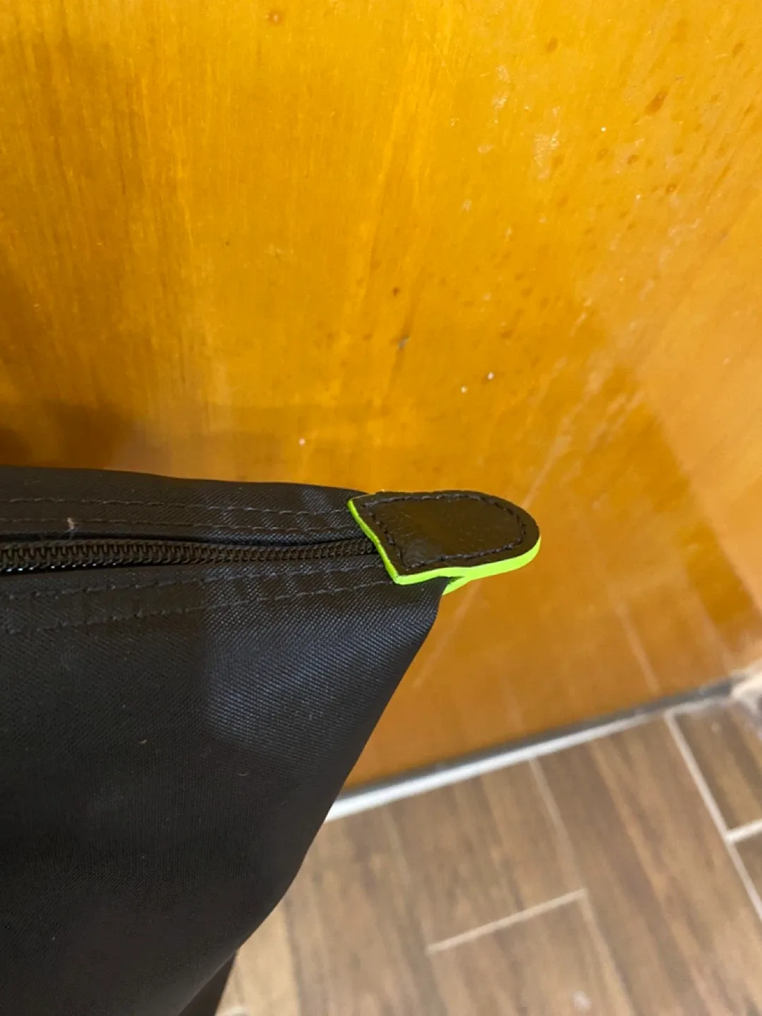 Authentic long champ image indicator(5)