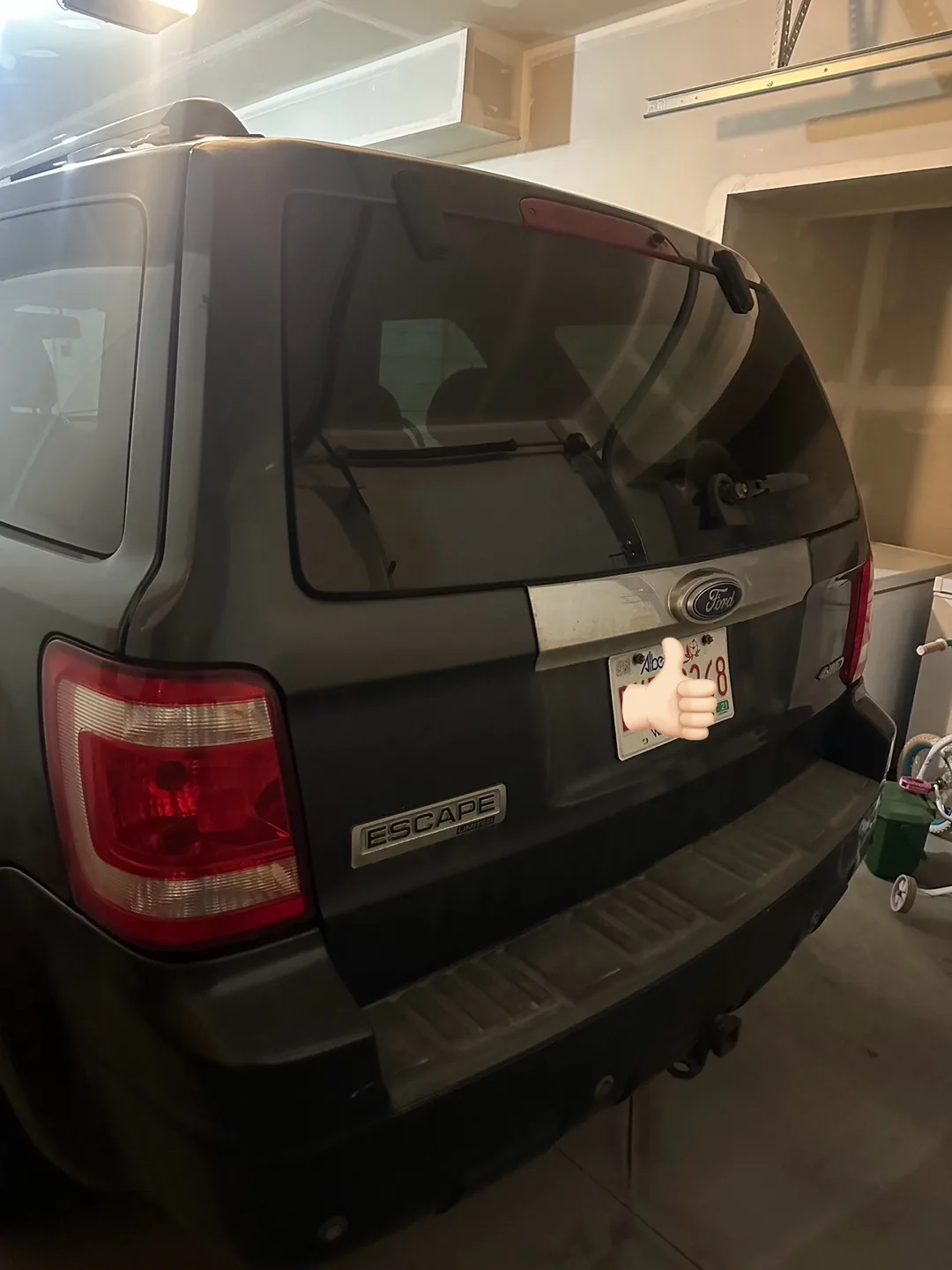 2008 Ford Escape Limited Edition — Runs Great! 220,000 KM image indicator(2)