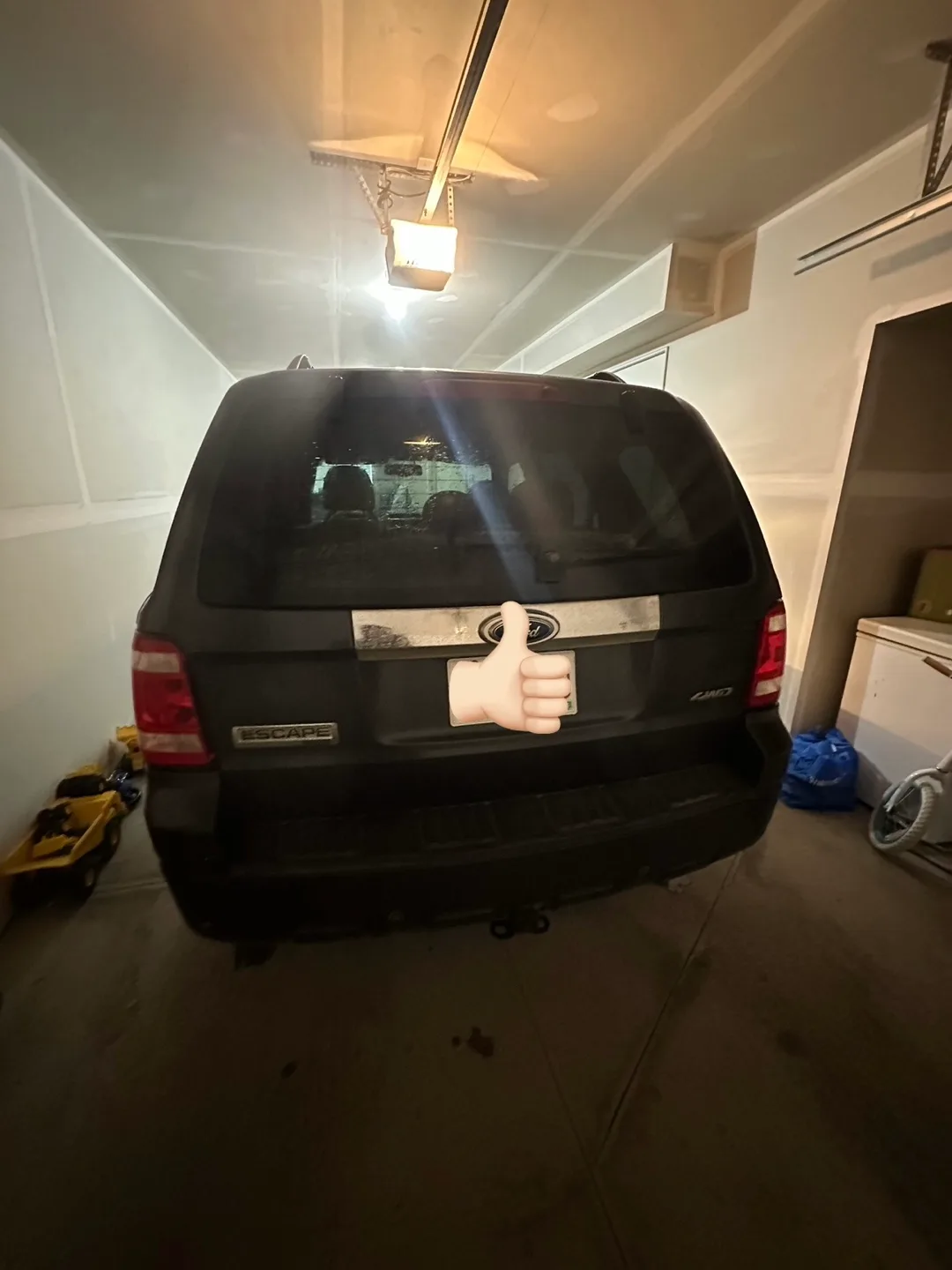 2008 Ford Escape Limited Edition — Runs Great! 220,000 KM image indicator(4)