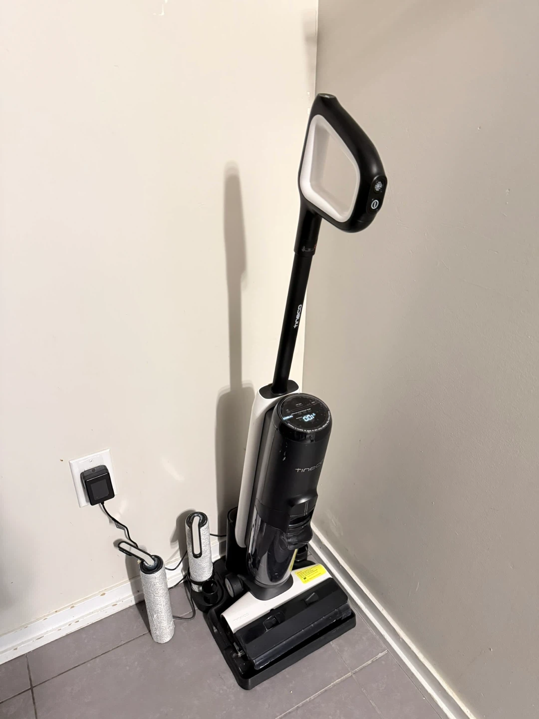 Tineco Floor One S5 Extreme Pro Smart Cordless Wet Dry Vacuum - photo 2