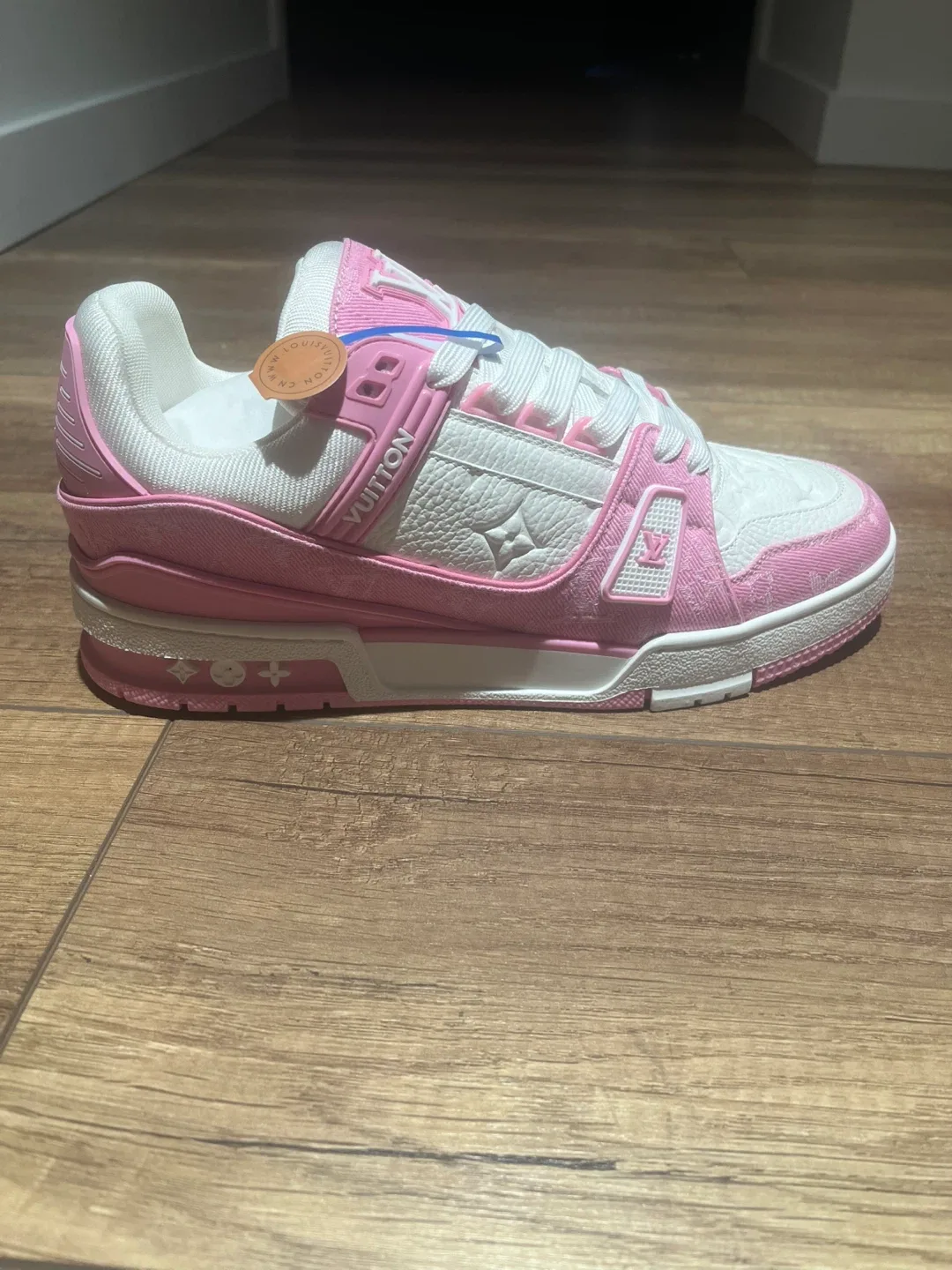 Louis Vuitton LV Trainers Pink image indicator(3)