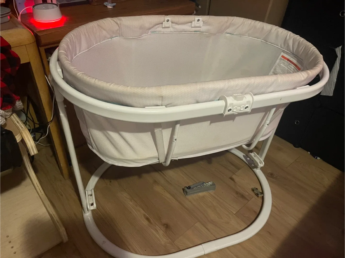 Fisher price Sleeper Bassinet image indicator(2)