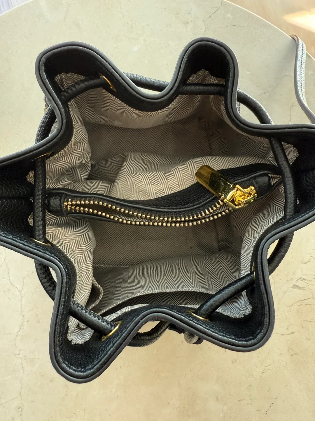 Black Leather Bucket Bag image indicator(5)