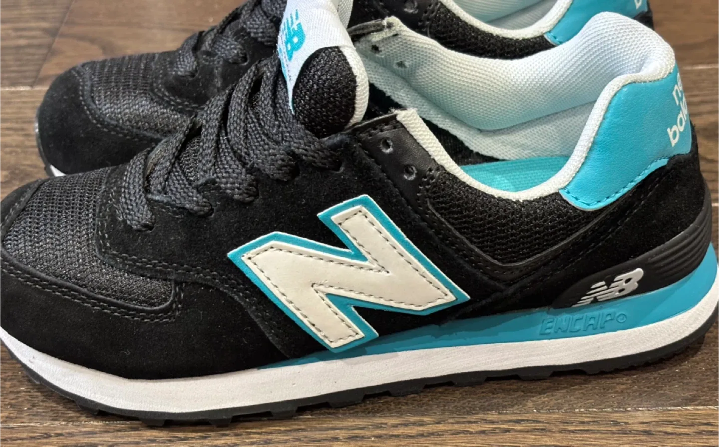 New Balance WL574CPR Kids Shoes - Size 5.5 image indicator(2)