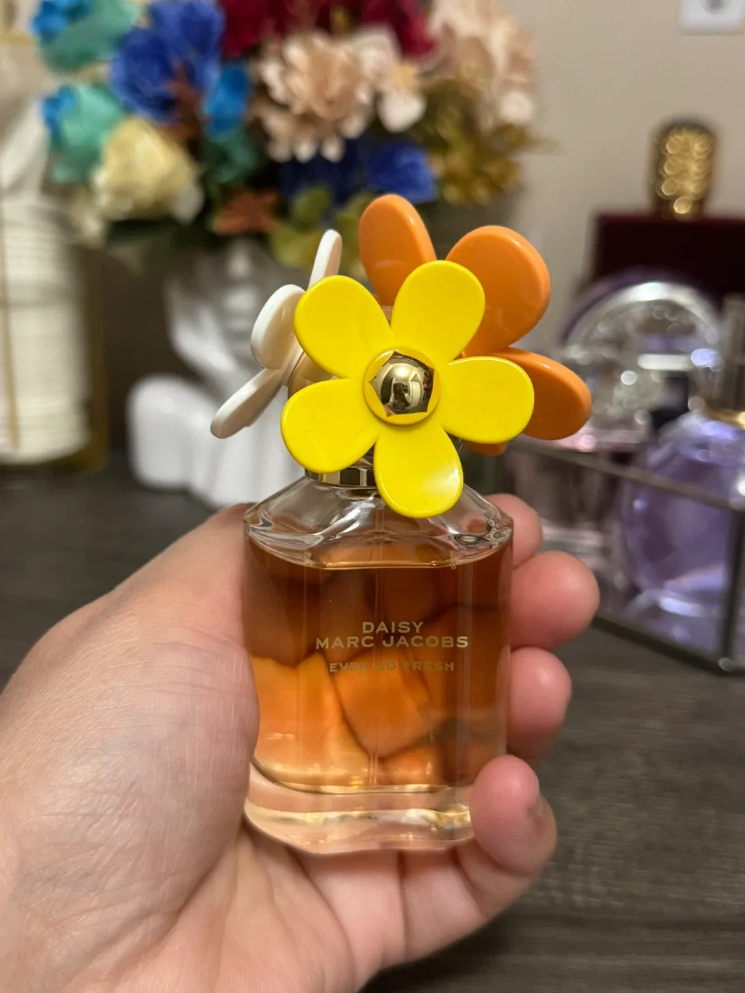 Marc Jacobs Daisy Ever So Fresh Eau de Parfum 30ml image indicator(2)