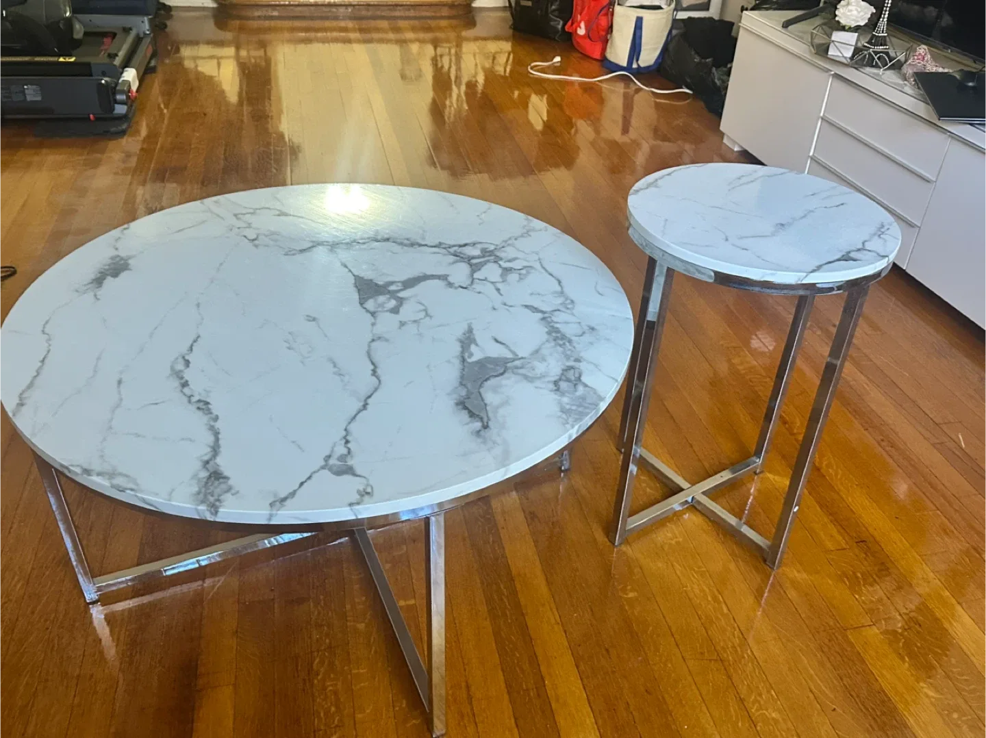 Coffee table and side table image indicator(2)