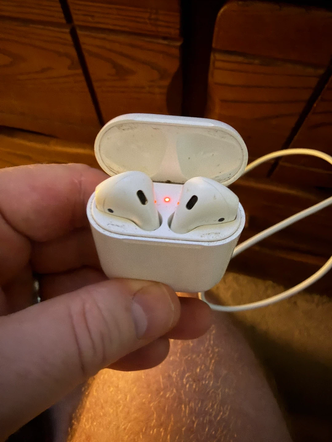 Apple AirPods with Charging Case - photo 3
