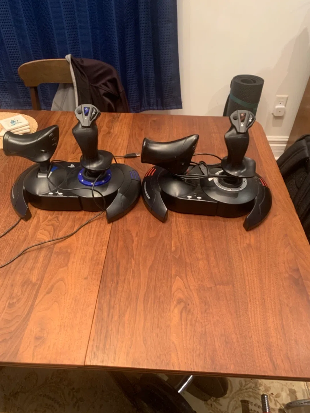 Thrustmaster T.Flight HOTAS 4 Joystick thumbnail