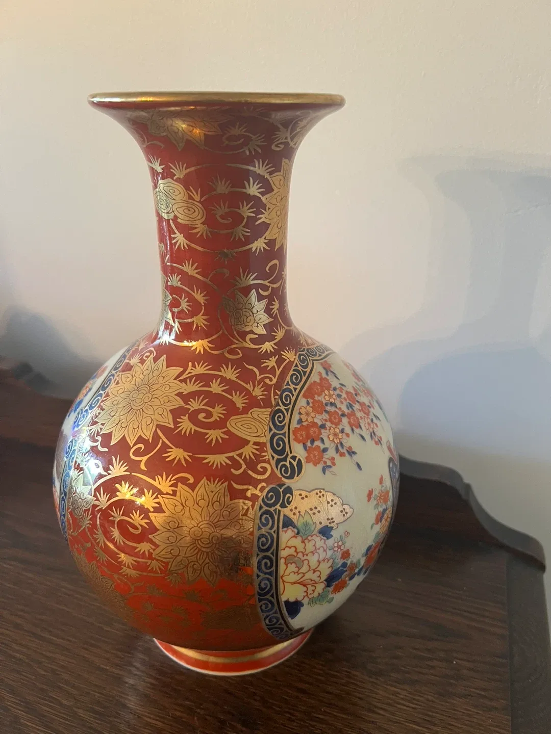 Vintage Japanese Vase - Red & Gold image indicator(3)
