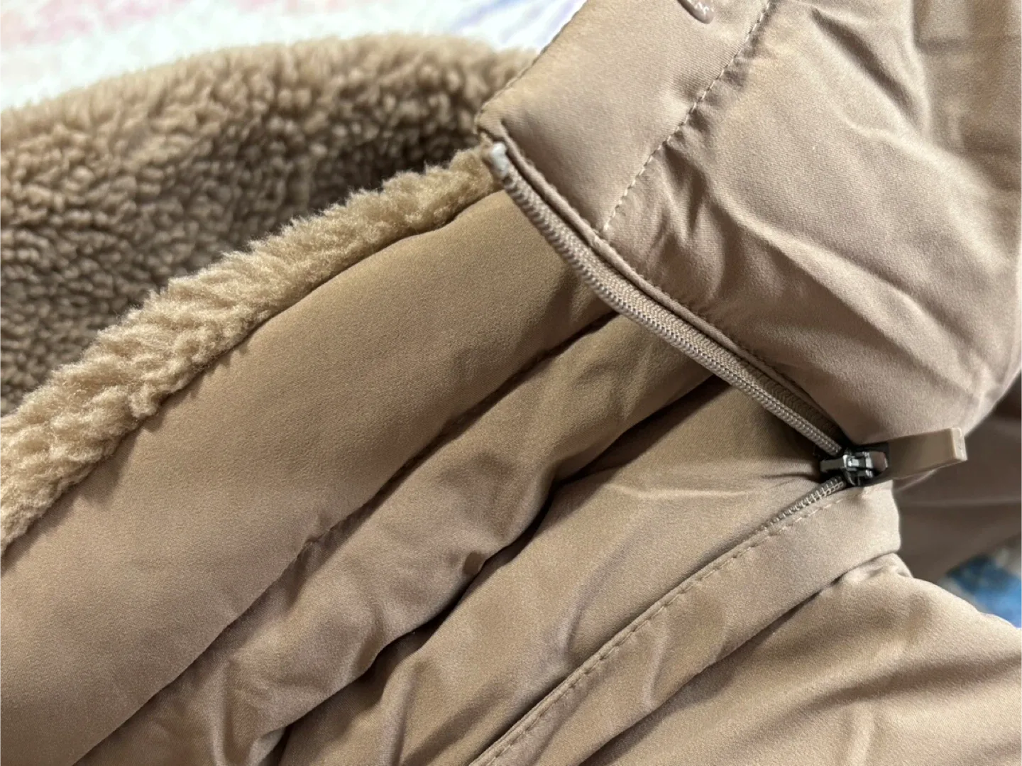 Calvin Klein Women Puffer Jacket - Large image indicator(6)