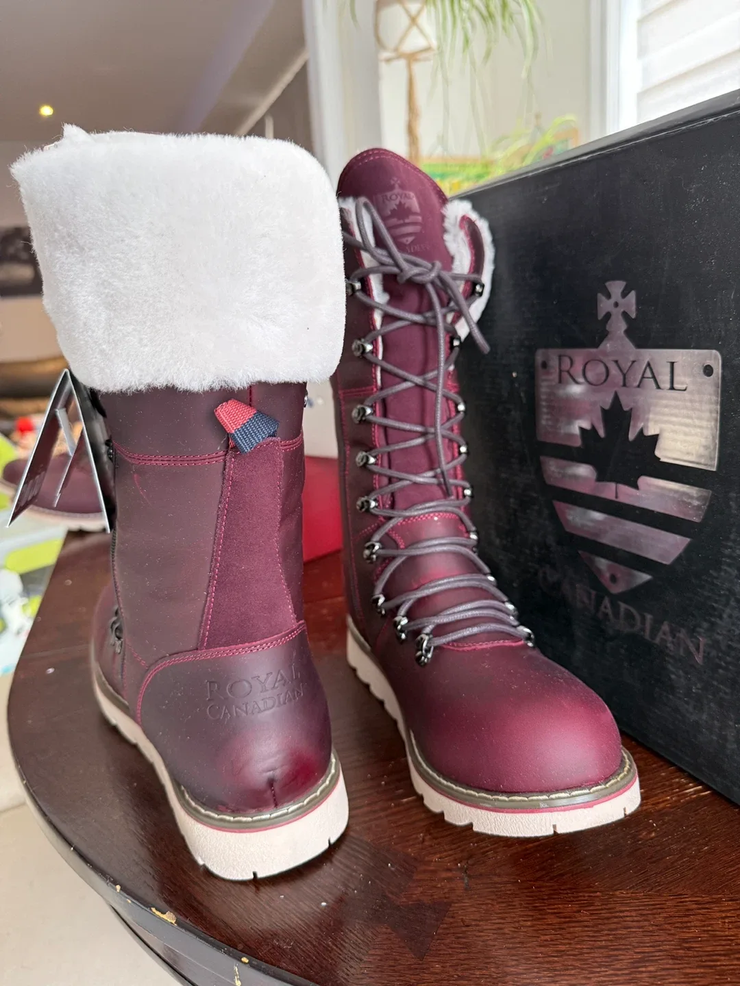Royal Canadian Burgundy Winter Boots - US 11 image indicator(4)