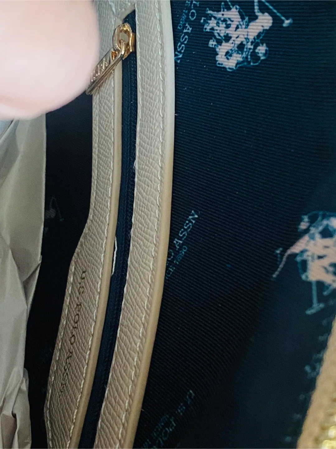 New (Unused) U.S. Polo Assn. Jones Small Hobo Bag - Beige image indicator(10)