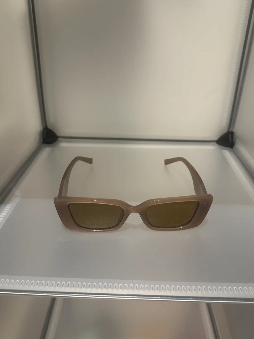 Rectangular Sunglasses image indicator(4)