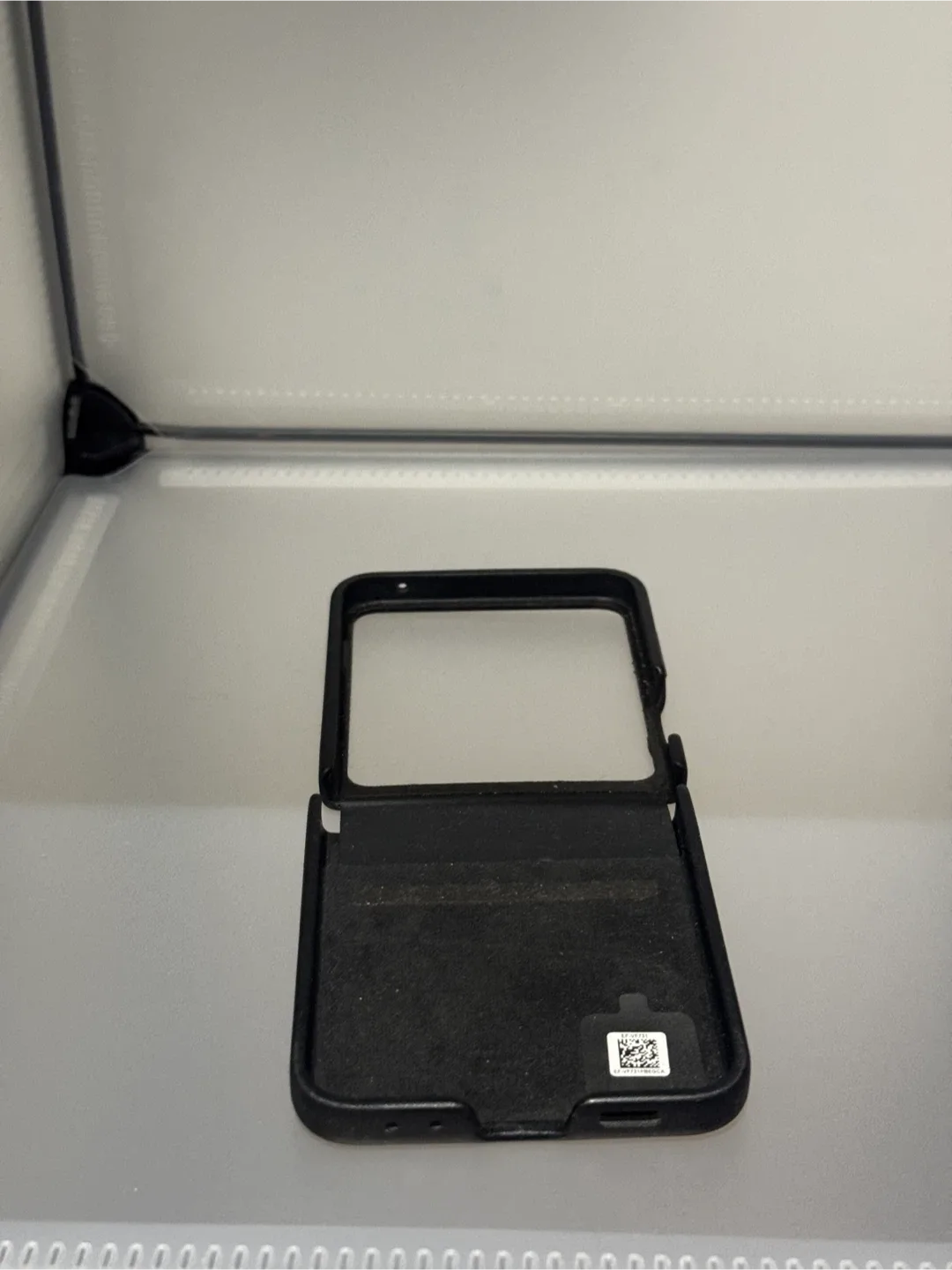 Flip6 KindSuit Case image indicator(2)