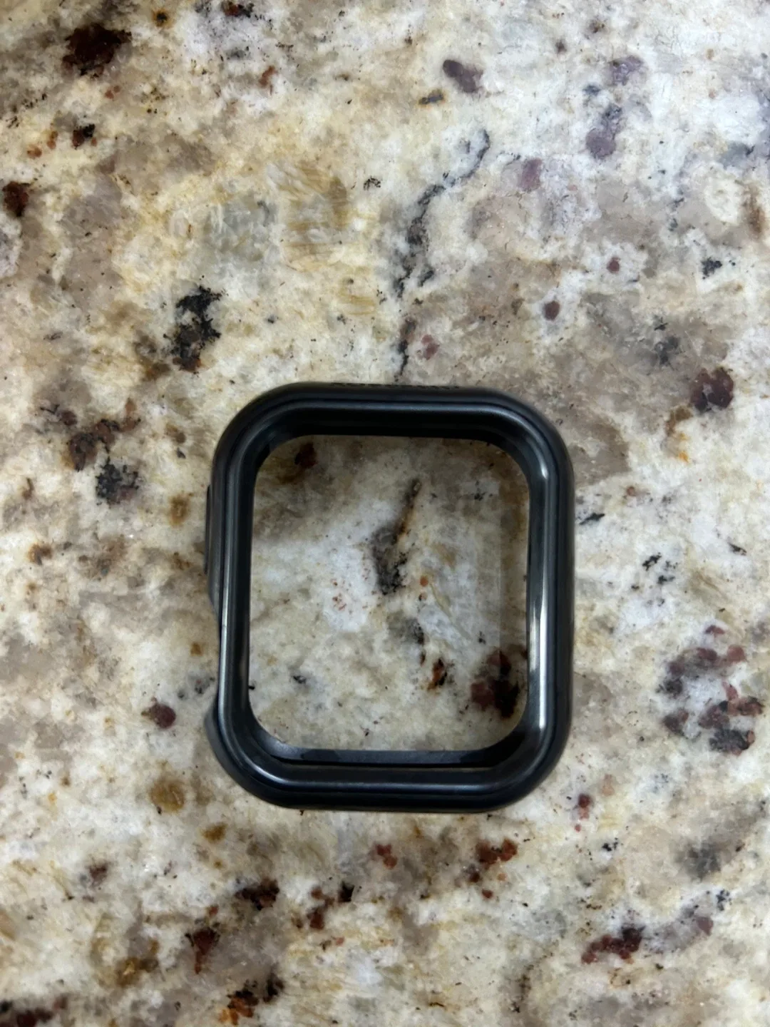 Apple Watch SE 44 mm with Case - Battery Health 92% image indicator(4)