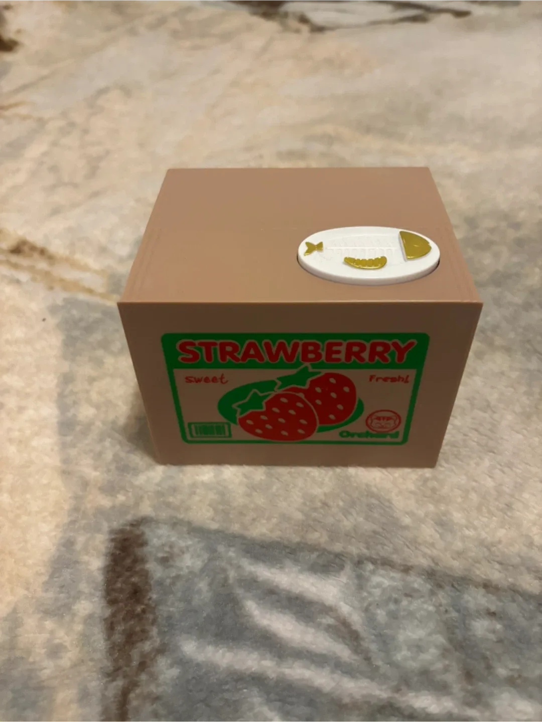 Strawberry Cat Stealing Coin Bank image indicator(2)