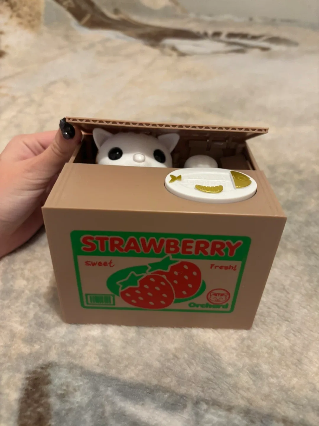 Strawberry Cat Stealing Coin Bank image indicator(3)