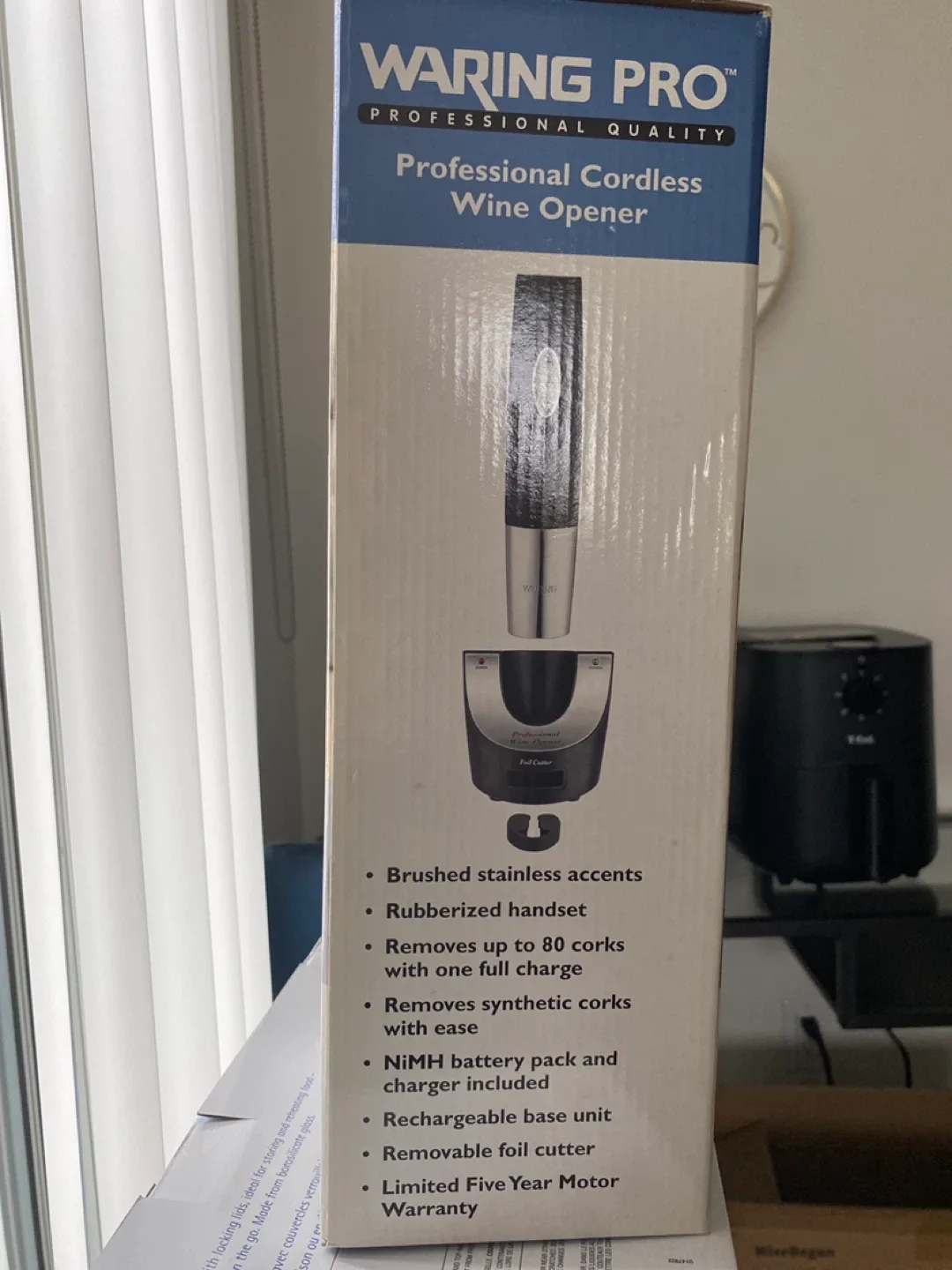 Waring Pro Professional Cordless Wine Opener image indicator(2)