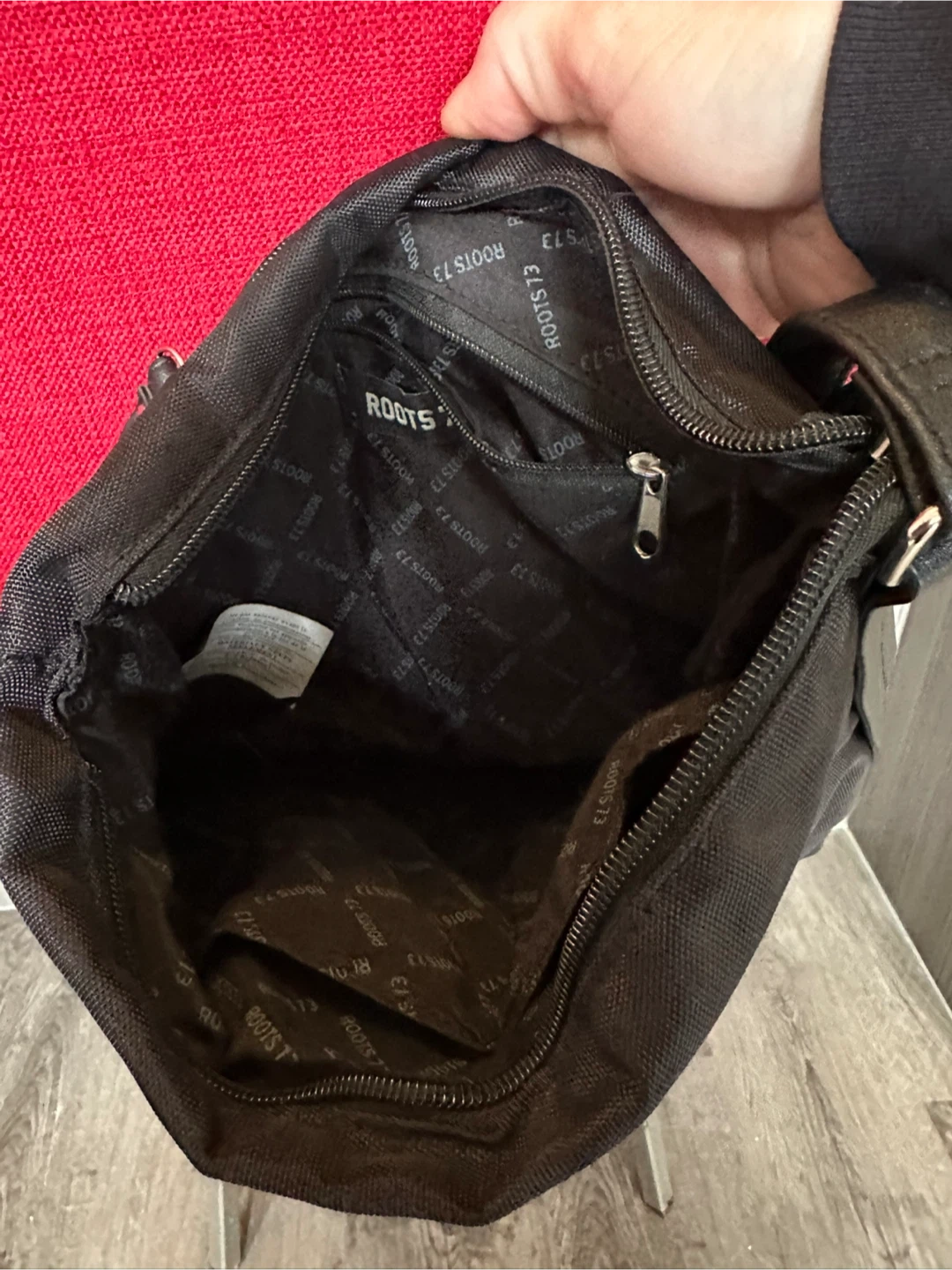 Roots 73 Black Crossbody Bag Karrot