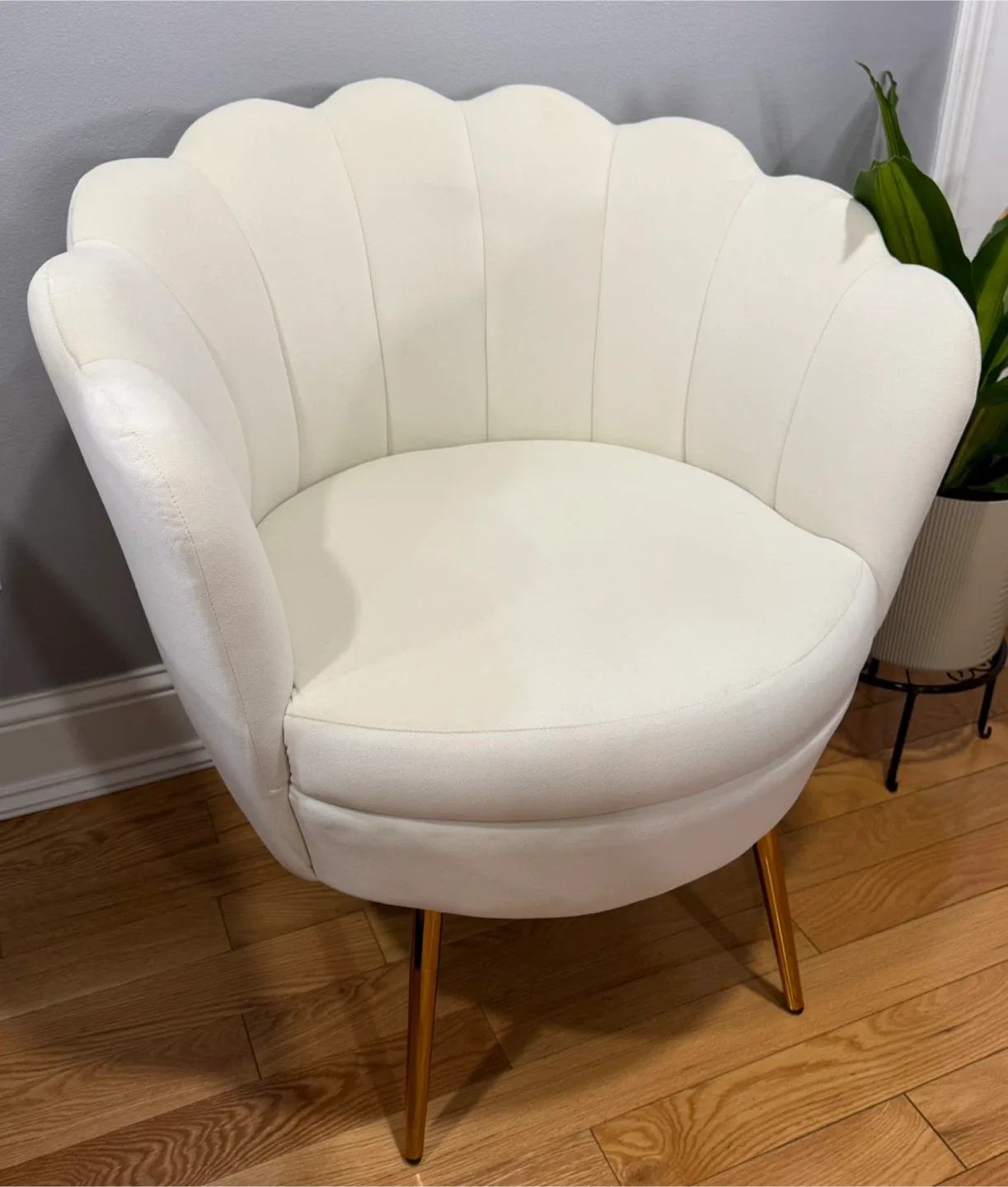 White Velvet Accent Chair with Gold Legs image indicator(9)