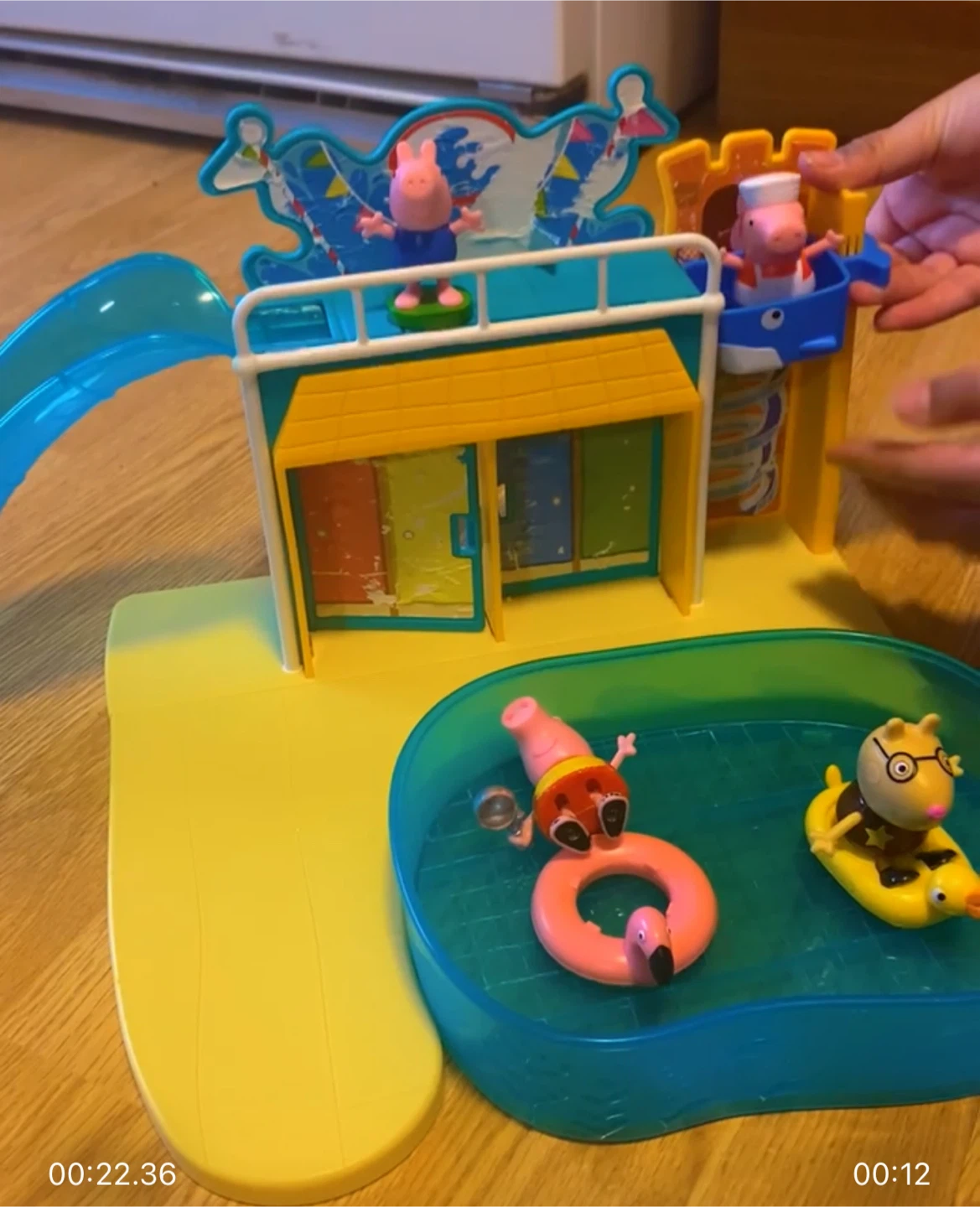 Peppa Pig Water Park Playset - photo 3