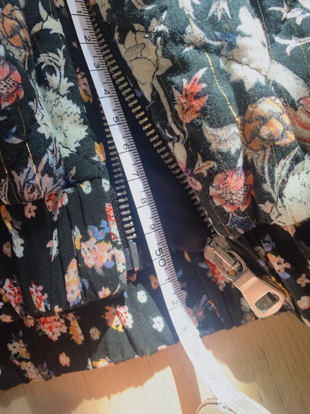 Zara TRF Floral Bomber Jacket - Size M image indicator(6)