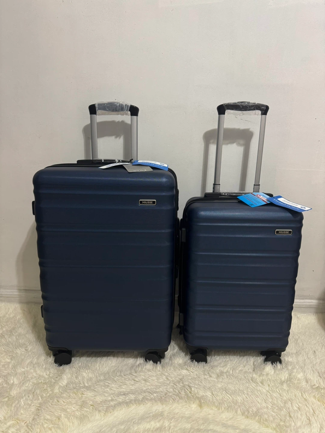 Brand New 24inch-20inch Miusse Navy Blue Luggage Set