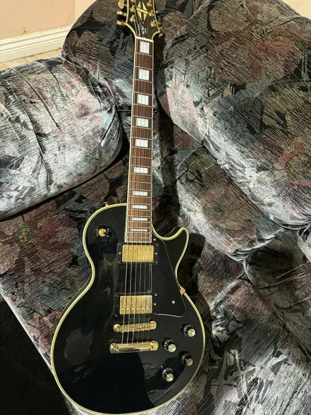 Les Paul Custom Electric Guitar image indicator(2)