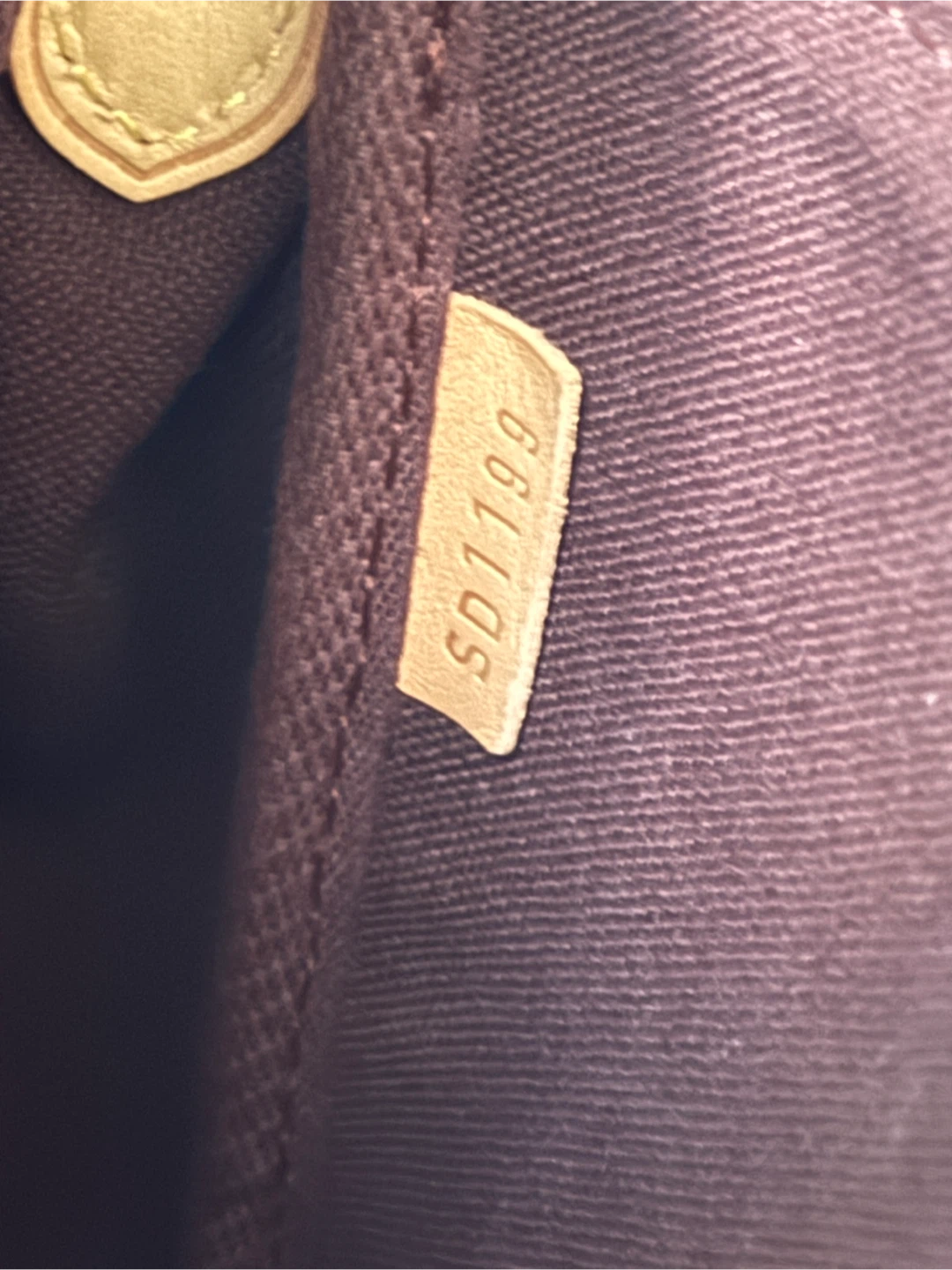 Louis Vuitton Monogram Favorite mm - photo 5